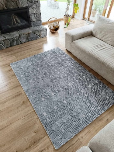 Dywan-nowoczesny-pluszowy-120x170cm-z-krotkim-miekkim-wlosiem-kolor-szary-Szerokosc-produktu-120-cm.jpg