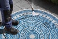 Dywan-okragly-na-taras-160cm-plasko-tkany-niebiesko-kremowy-wzor-mandala-Marka-Hanse-Home.jpg