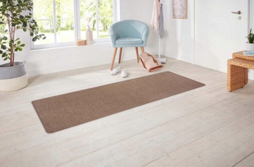 Chodnik-brazowy-80x200cm-na-korytarz-przepdpokoj-z-krotkim-wlosem.jpg