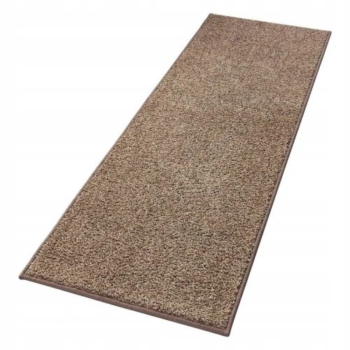 Chodnik-brazowy-80x300cm-na-korytarz-przepdpokoj-z-krotkim-wlosem.jpg